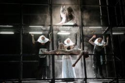 ar_20130627art_1346_lightbox