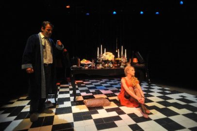 DUBROVNIK, 12.03.2012.
KAZALITE MARINA DRZICA - DUBROVNIK, SEZONA 2011/2012.
HAROLD PINTER - "LJUBAVNIK"
REZIJA: LAWRENCE KIIRU
FOTO ZA KATALOG: ZELJKO TUTNJEVIC - 091 764 3782