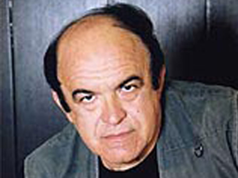61818