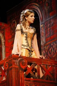 dundo4_galleryfullscreenthickbox